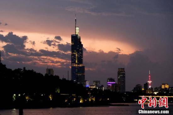 南京天气预报30天准确 15天查询-南京天气预报30天准确-第1张图片-雾华天气